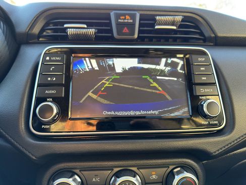 Used 2020 Nissan Versa S image 25