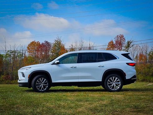 New 2026 Buick Enclave Preferred w/ Power Package image 7