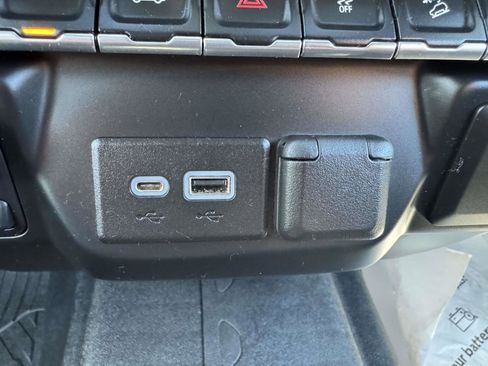 Used 2022 Chevrolet Silverado 1500 RST image 33