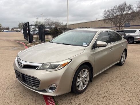 Used 2013 Toyota Avalon XLE Premium image 1