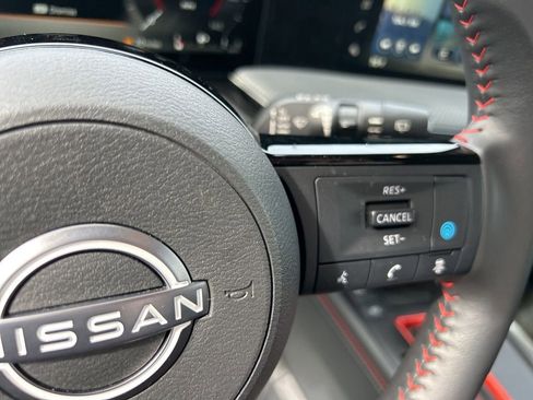 Used 2025 Nissan Kicks SR image 21