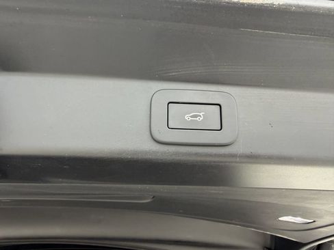 Used 2024 Land Rover Range Rover Sport Dynamic SE AWD/4WD image 29