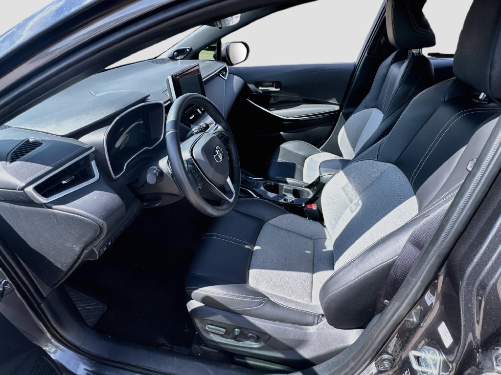 Used 2025 Toyota Corolla XSE FWD image 20