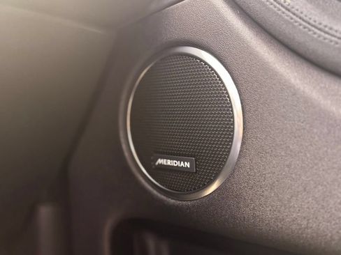 Used 2025 Land Rover Discovery Sport S AWD/4WD image 18