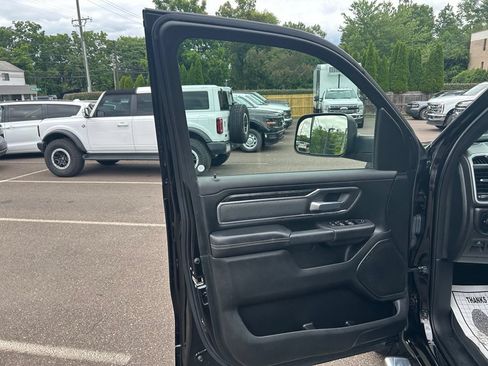Used 2019 RAM 1500 Big Horn AWD/4WD image 12