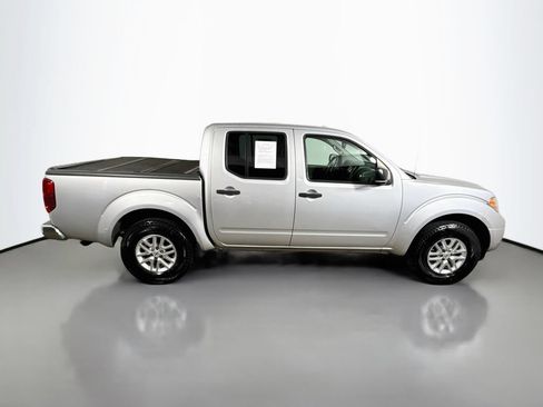Used 2016 Nissan Frontier SV AWD/4WD image 8