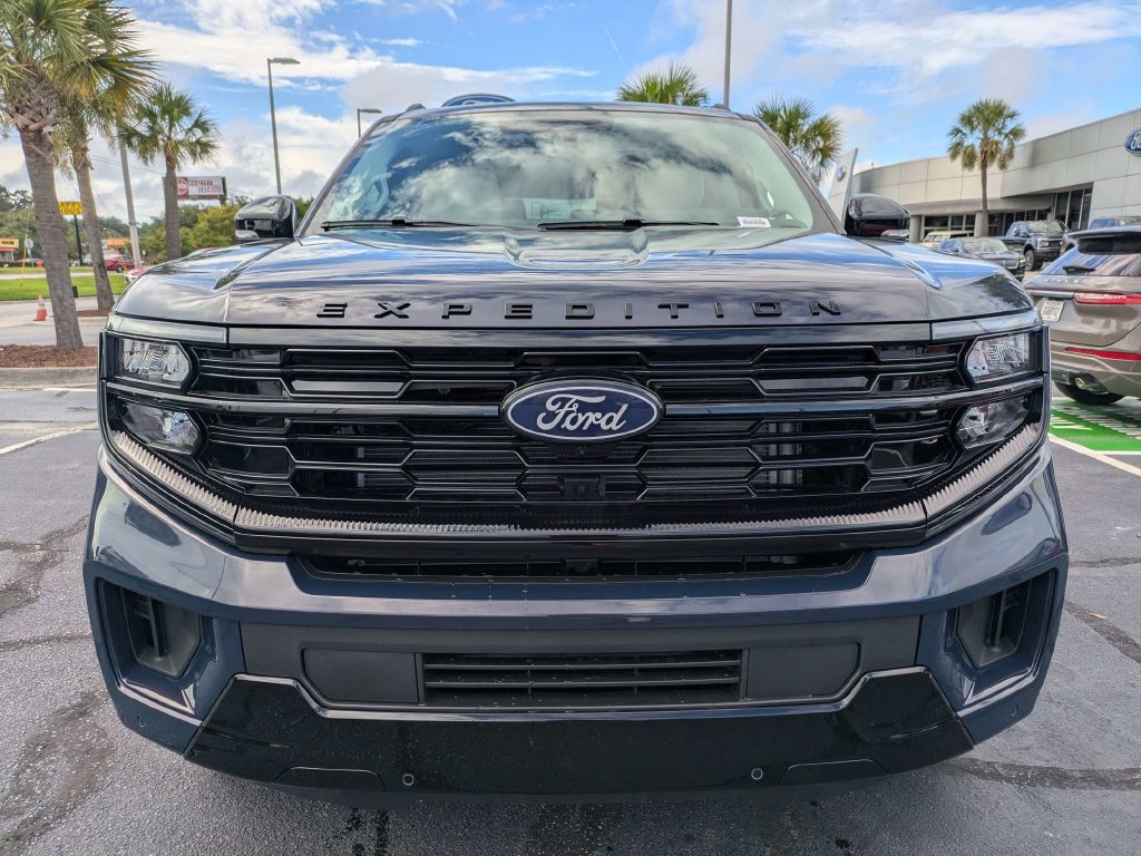 New 2027 Ford Expedition Max Platinum AWD/4WD image 9