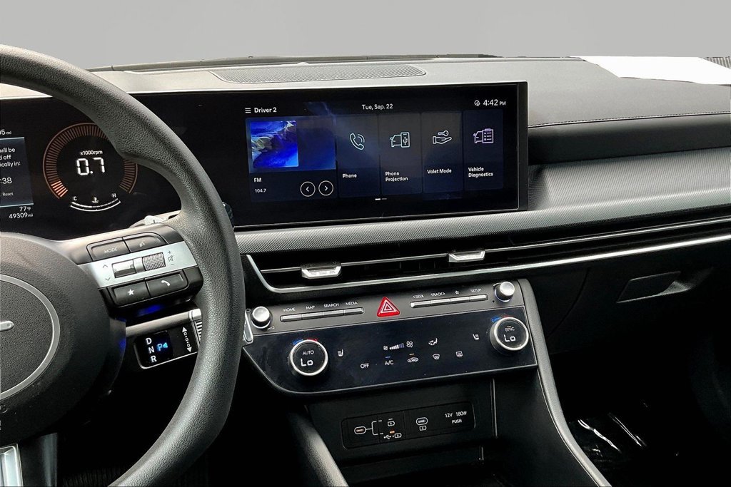 Used 2025 Hyundai Sonata SEL FWD image 11