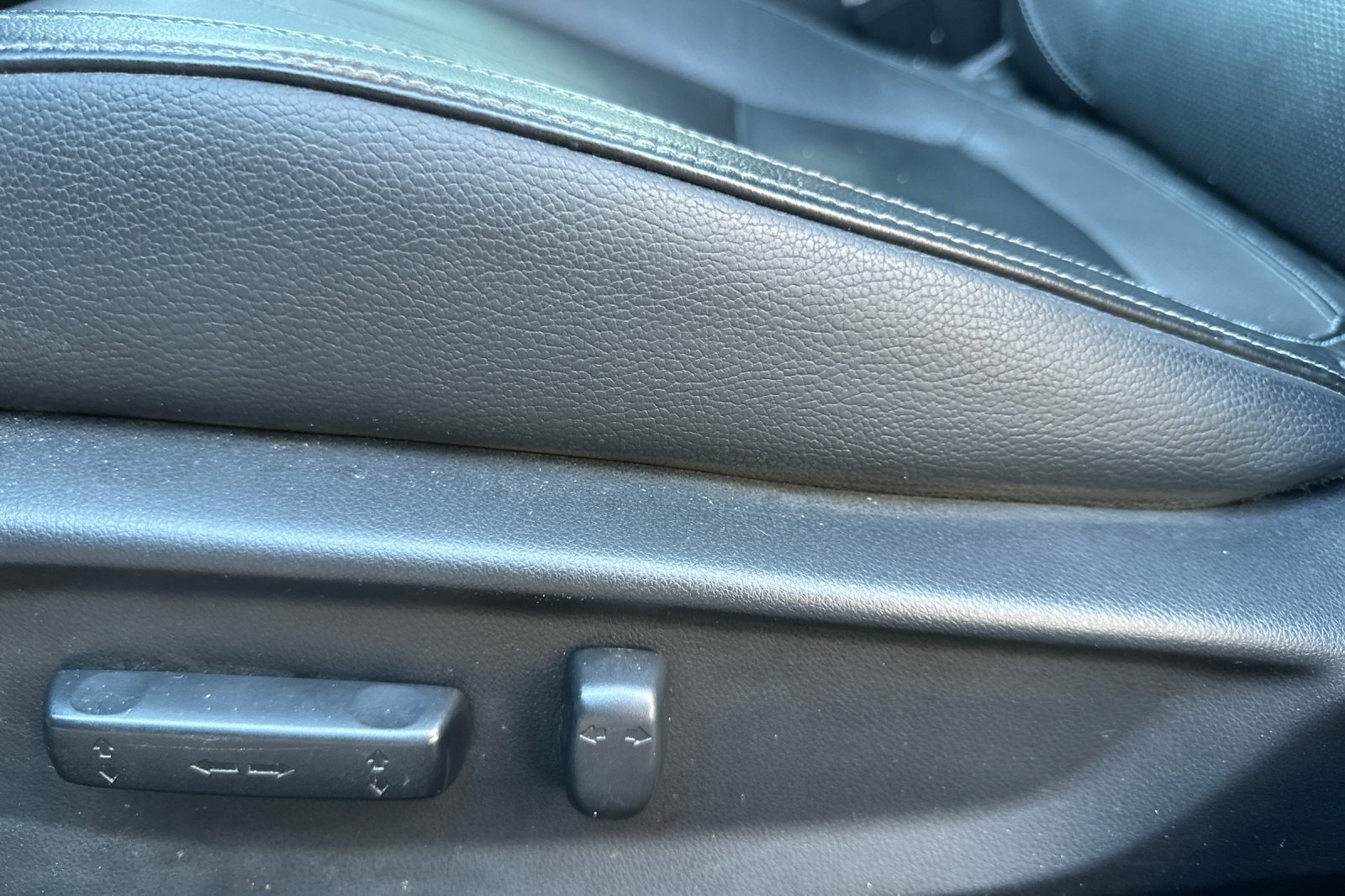 Used 2017 Honda Civic EX-L image 11