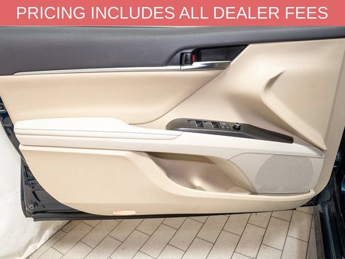 Certified 2021 Toyota Camry XLE FWD image 10