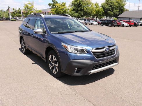 Used 2020 Subaru Outback Touring XT AWD/4WD image 3
