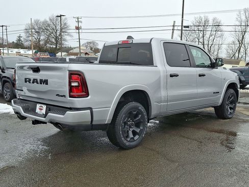 New 2026 RAM 1500 4x4 Crew Cab image 4