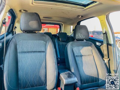 Used 2018 Ford EcoSport SE w/ SE Convenience Package image 30