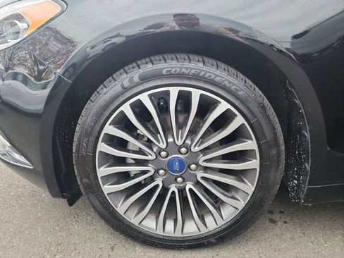 Used 2017 Ford Fusion Titanium image 22