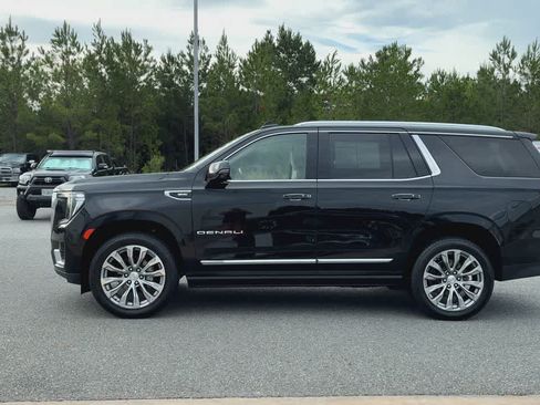 Used 2021 GMC Yukon Denali w/ Denali Premium Package AWD/4WD image 5
