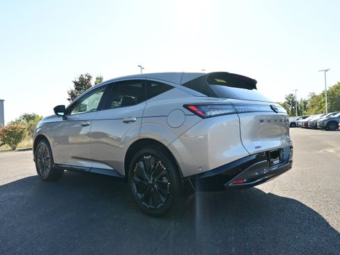 Certified 2025 Nissan Murano Platinum w/ Cargo Package image 6