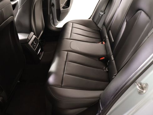 Used 2025 BMW 330i xDrive Sedan w/ M Sport Package image 13