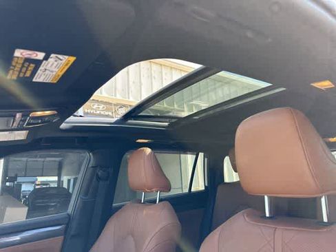 Used 2020 Toyota Highlander Platinum image 6