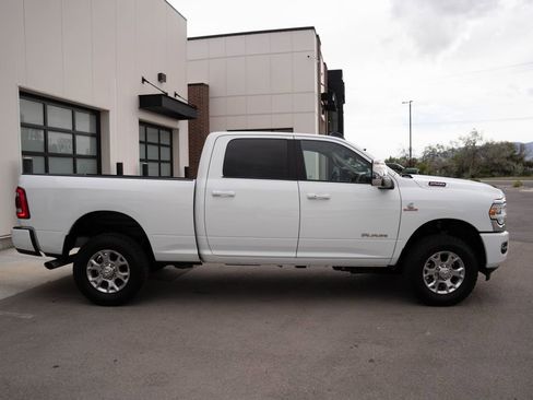Used 2024 RAM 2500 Laramie AWD/4WD image 11