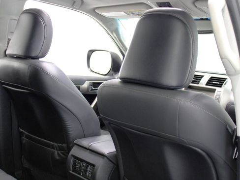 Used 2017 Lexus GX 460 image 43