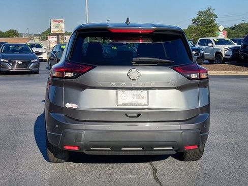 Certified 2024 Nissan Rogue S FWD image 4