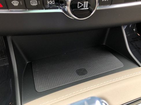 New 2026 Volvo XC90 B6 Ultra w/ Protection Package Premier image 27