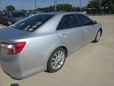 Used 2012 Toyota Camry XLE FWD image 3
