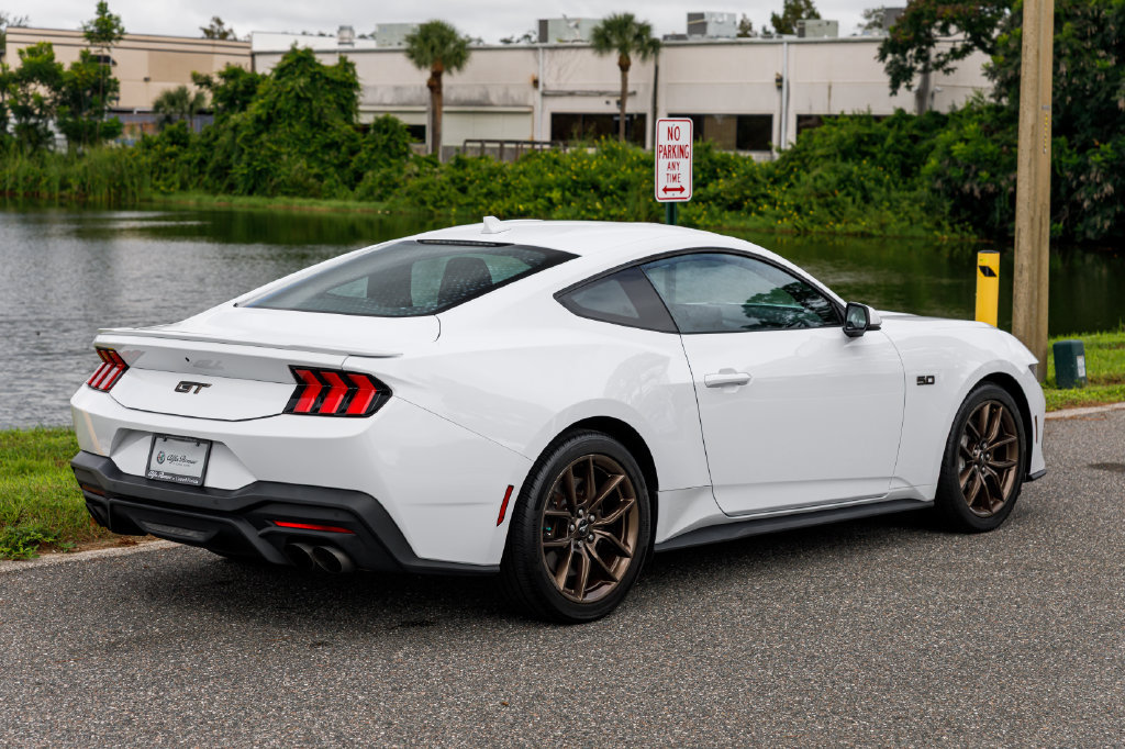 Used 2024 Ford Mustang GT Premium RWD image 5