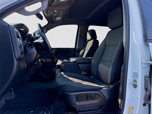 Used 2021 Chevrolet Silverado 2500 LT w/ Convenience Package image 10