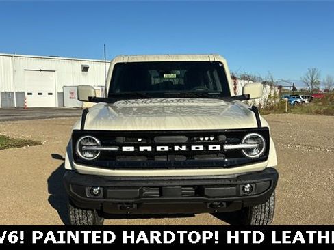 New 2025 Ford Bronco Outer Banks image 5