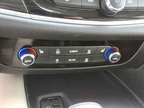 Used 2020 Buick Enclave Essence w/ Trailering Package, 5000 lbs. image 18