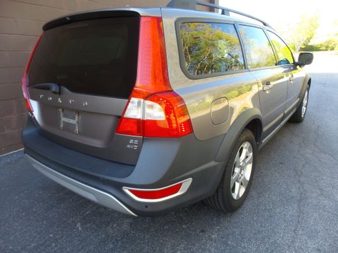 Used 2008 Volvo XC70 3.2 image 9
