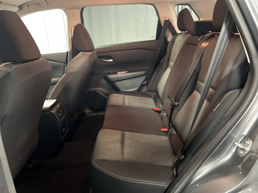 Used 2025 Nissan Rogue SV AWD/4WD image 21