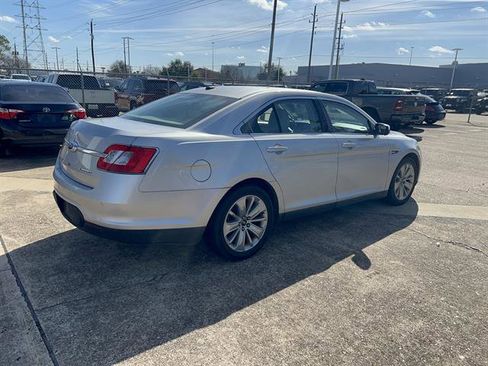 Used 2011 Ford Taurus Limited w/ 303A Rapid Spec Order Code image 5