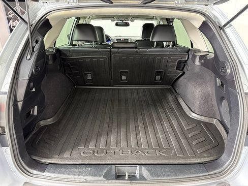 Used 2016 Subaru Outback 2.5i Limited AWD/4WD image 18