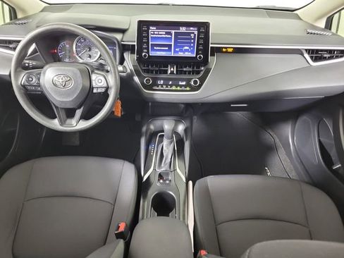 Used 2020 Toyota Corolla LE FWD image 16