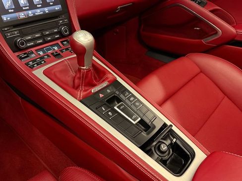 Certified 2022 Porsche 718 Boxster RWD image 29