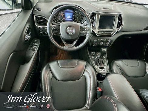 Used 2019 Jeep Cherokee Trailhawk w/ Trailer Tow Group image 18