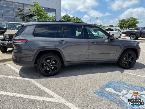 Used 2021 Jeep Grand Cherokee L Laredo AWD/4WD image 27