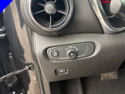 Used 2022 Chevrolet Blazer LT image 14