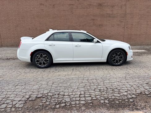 Used 2017 Chrysler 300 S w/ S Model Appearance Package AWD/4WD image 6