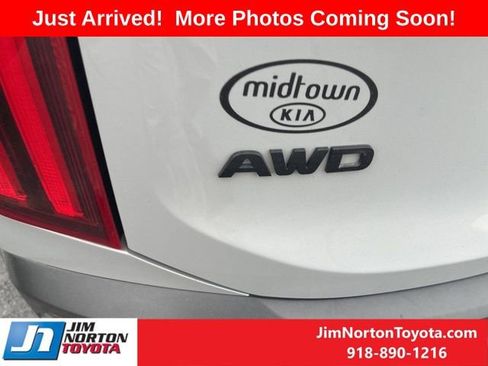 Used 2022 Kia Telluride EX w/ EX Premium Package image 8