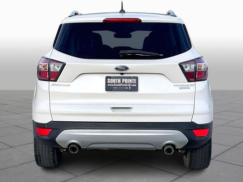 Used 2017 Ford Escape Titanium image 5