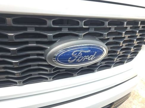 Used 2023 Ford F150 XL w/ STX Appearance Package RWD image 9