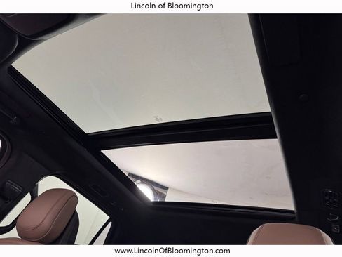 Used 2025 Lincoln Navigator Black Label AWD/4WD image 39