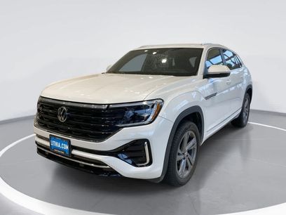 Used 2024 Volkswagen Atlas Cross Sport SEL R-Line