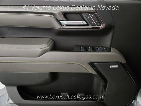 Used 2024 Chevrolet Silverado 1500 ZR2 w/ Technology Package AWD/4WD image 28