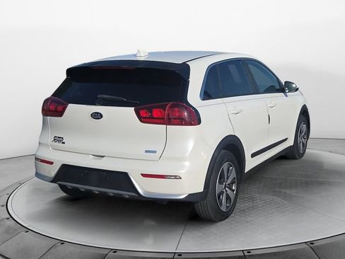 Used 2019 Kia Niro FE FWD image 5