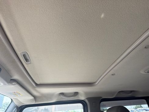Used 2003 HUMMER H2 w/ Preferred Equipment Group AWD/4WD image 11