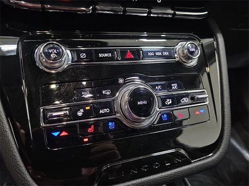 Certified 2021 Lincoln Corsair Reserve w/ Elements Package image 21